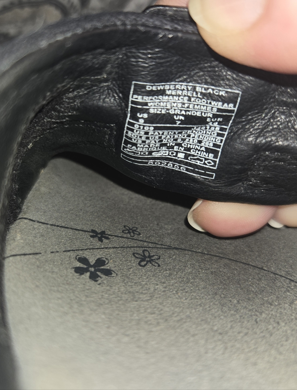Merrell Women's Black Floral-Print Slide Sandals - Picture 2 of 7